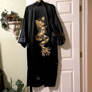 Japanese robe embroidered dragon